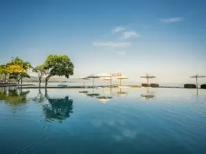 Lovina Beach Club & Resort