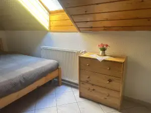 Apple guesthouse