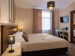 ROYAL ROOMS by WOW HOMES