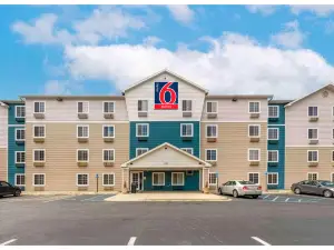 Studio 6 Extended Stay Birmingham Pelham  AL