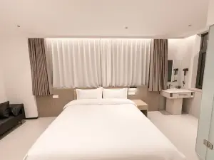 Jijie Business Hotel