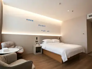 Dingbian Shengtang Hotel