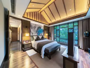 Mount Emei View Hot Spring Soup House