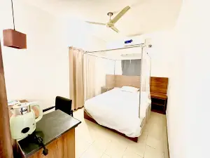 Chinese Hotel