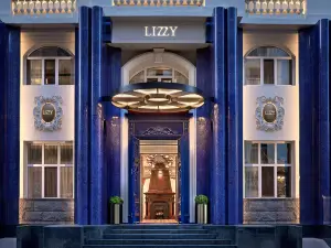 LIZZY • Ritz Hotel on Harbin Central Street