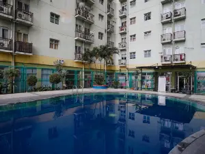The Suite Metro Apartment by King Official