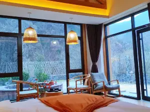 Muxin Hotspring Wellness Resort B&B