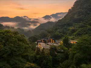 Emei Shan Lan Yu Zoland Hotel