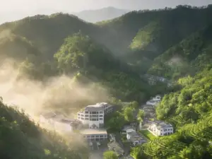 Hefei Lujiang Chunian Cultural Resort Hotel