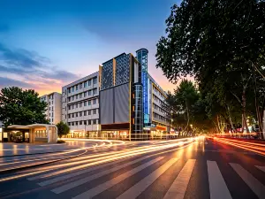 피닉스 호텔 야주 (핑딩산 화평로 보행자 거리 지점)