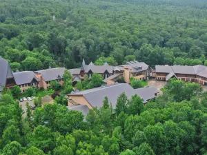 Changbai Mountain Landscape International Eco-Exchange Center