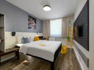 SleepinRoomz 多特蒙德西精品酒店