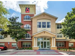 Studio 6 Suites Jacksonville Deerwood Park FL
