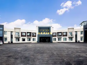 Longmai Holiday Hotel (Ulan Butong Grassland Branch)