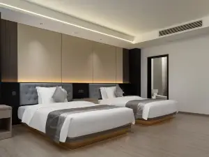 Hezhang Jiuyuan Grand Hotel