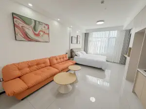 Yulong YunShe YOSO Homestay (Wenbin Real Estate Business Center)