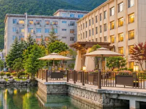 Gongbu Holiday Hotel (Nyingchi Municipal Government Gongbu Yinxiang Branch)
