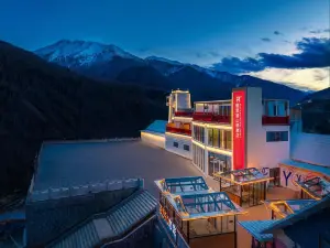 麗呈望山棲酒店（四姑娘山景區店）
