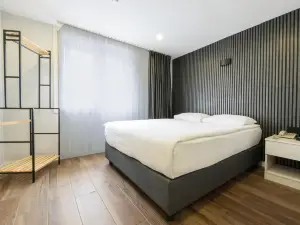 Legend Tulip Hotel