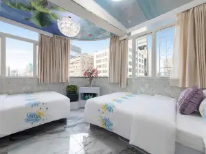 Hong Kong A11 Hostel (Tsim Sha Tsui Station Exit A)