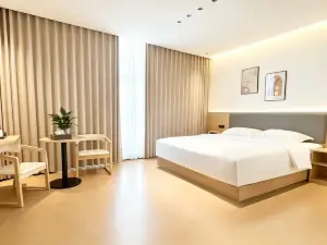 Lipu Xinyi Hotel