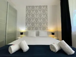 Corvin Center Suites