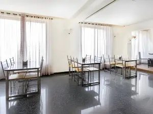 Hotel Sunrise Luxury Stays