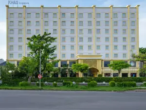 KHAS Surabaya Hotel
