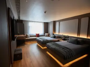 Jiuzhou Hot Spring Hotel