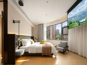 貴陽·歡住｜Soong·CinemaBathtub設計酒店（噴水池地鐵站甲秀樓店）