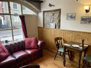 The White Horse Inn, Clun