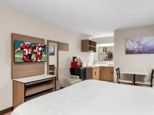 Red Roof PLUS+ Chicago - Hoffman Estates