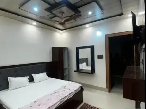 RK Majestic Mirage