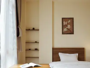 Meizhou Island Fishing Boat Singing Night B&B (Golden Coast Beach Store)