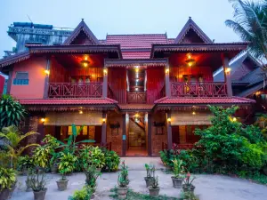Zuela Guesthouse and Restaurant
