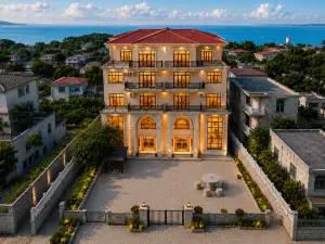 Meizhou Island HeMu (Mazu Ancestral Temple Branch) – 180° Ocean-View Homestay with Front-Row