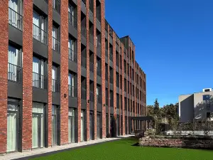 Hayashi Residence - Free Gym and Parking