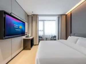 Super 8 Hotel Premier (Beijing Workers' Stadium Sanlitun Chunxiu Road)