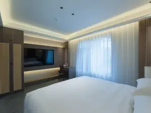 Zhenba Hotel