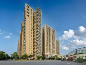 Qianhong Hotel (Kunming Station)