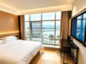 Zhongfu Riverview Hotel