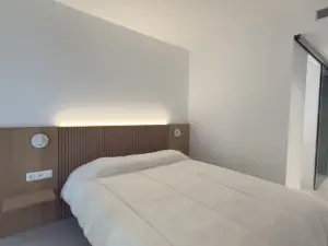 MYO Barcelona Hotel & Apartments