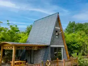Jianpuzhai Resort (Dashihu Scenic Area)