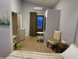 Jon rooms
