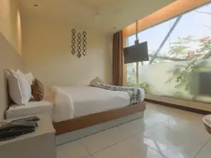 Hotel Shrimmaya