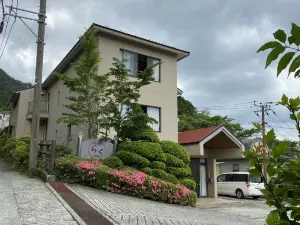 Kinkaku