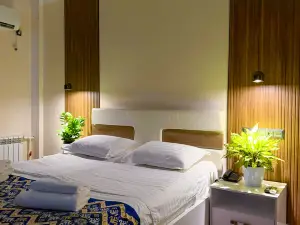 Welcome East Hotel