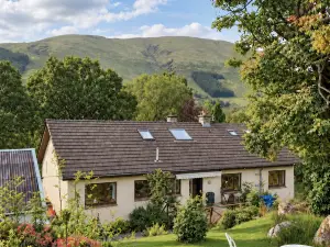 Cragmhor Bed & Breakfast