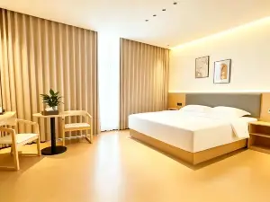 Lipu Xinyi Hotel