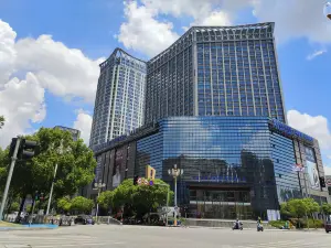 Manyue Light Luxury Hotel (Yingtan Station Tianhong Shopping Center Branch)